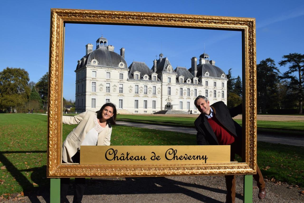 Les Suites Du Chateau De Cheverny Exteriör bild